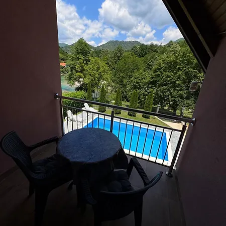 Pjene Konjic